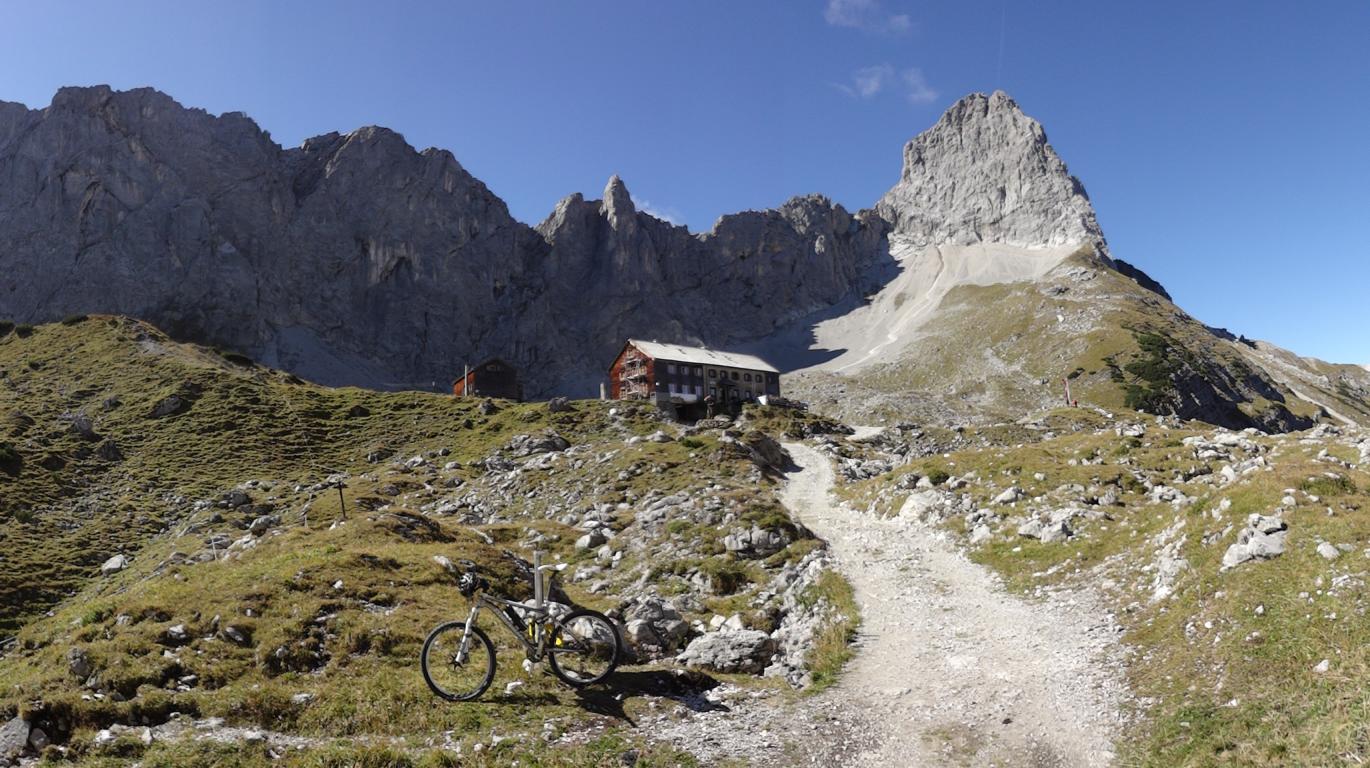 Karwendeltour über die Lamsenjochhütte